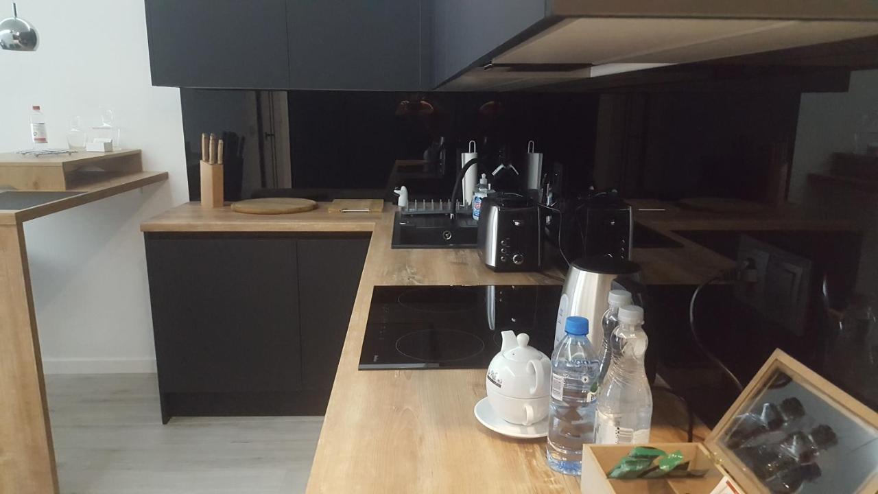 Apartament Skarbowa 2 & Parking Leszno  Luaran gambar